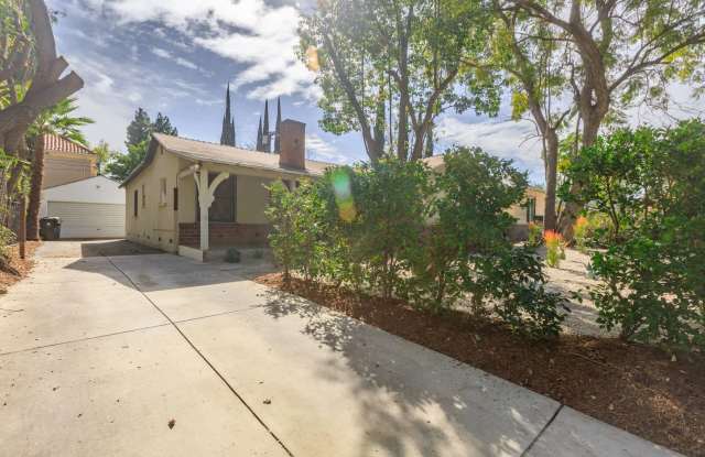 Cozy 3-bedroom Home Nestled in Encino! photos photos