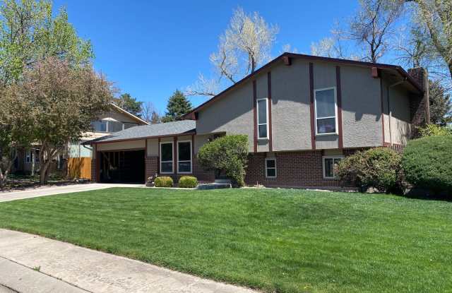 Wonderfully taken care of Tri Level Home with large Yard near Flintridge and Academy photos photos