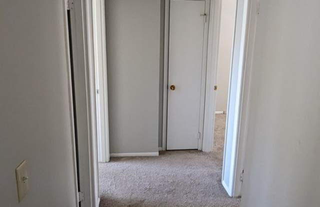 901-16B Olmstead Drive Gallery 4
