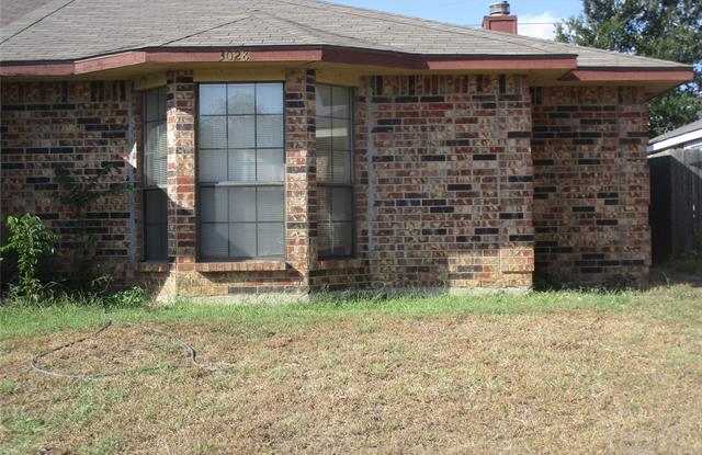 3028 Gregory Lane - 3028 Gregory Lane, Grand Prairie, TX 75052