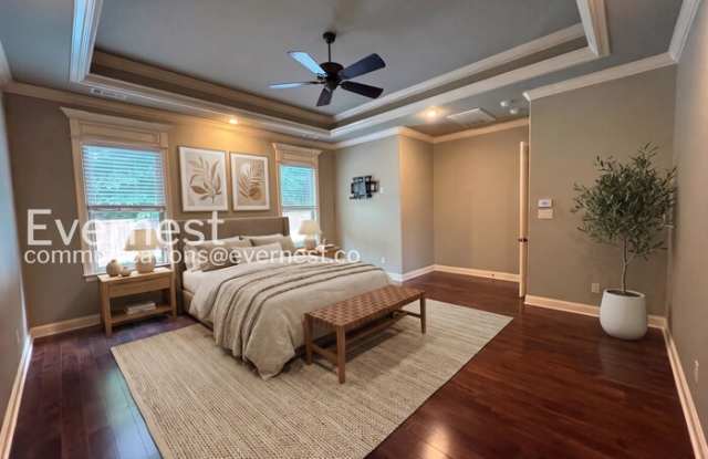 6587 Westminster Gallery 3