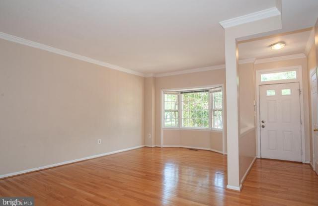 6206 WALKERS CROFT WAY Gallery 2