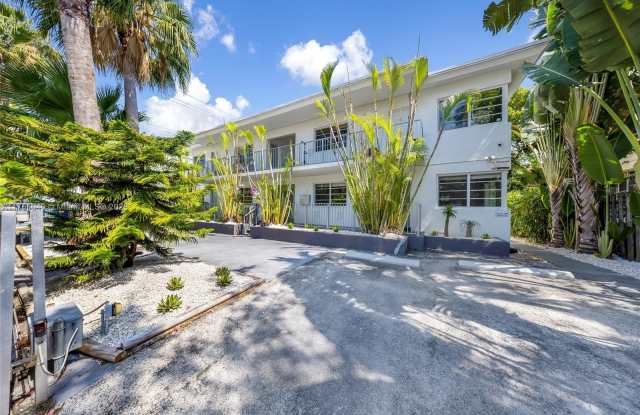 1125 9th St - 1125 9th Street, Miami Beach, FL 33139