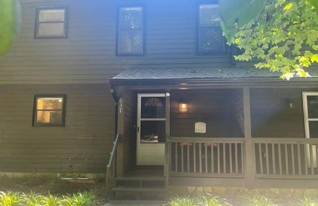 637 Riverside Drive photos photos