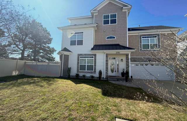 Spacious end-unit home in Virginia Beach! photos photos