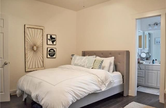 2708 Wayside Avenue - 2708 Wayside Avenue, Fort Worth, TX 76110