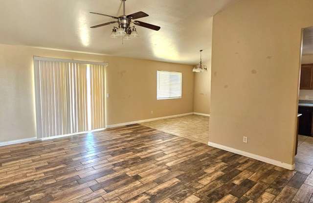 Spacious Single-Story Home with Central AC/Heat and Huge Backyard Gallery 3