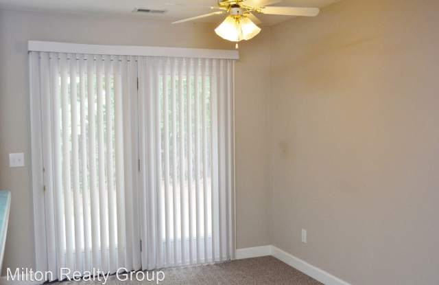 116 Laura Lane Unit A Gallery 4