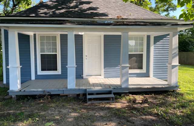3 Bedroom in Seaman District - 1700 Northwest Polk Street, Topeka, KS 66608
