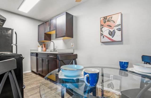 Callaway Apartments Gallery 2