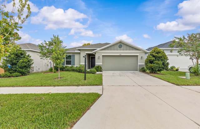 Move-In Ready 4-Bedroom Home in Seffner with 2-Car Garage Gallery 1