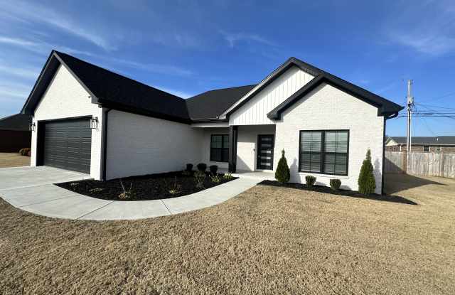 210 Market Street - 210 Market Street, Muscle Shoals, AL 35661
