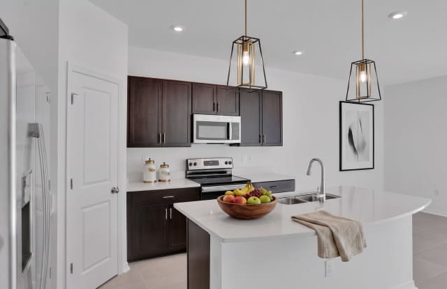Brand New Move-In Ready Townhome with Pool Access in Annie’s Walk – Near JAX Airport! Gallery 3