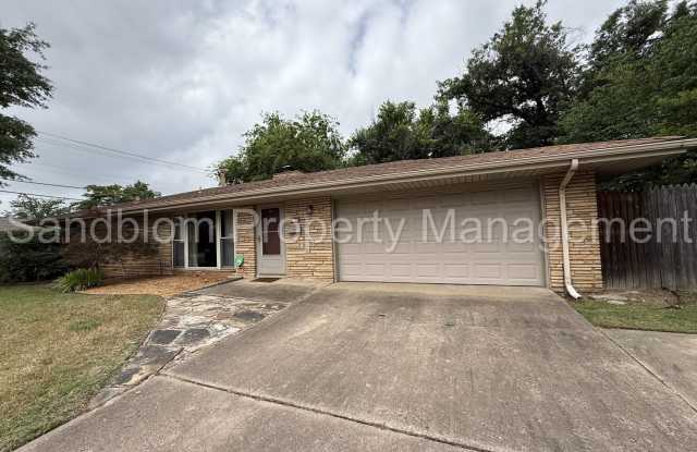 For Lease | Lortondale | $1350 Rent - 2736 South Braden Avenue, Tulsa, OK 74114