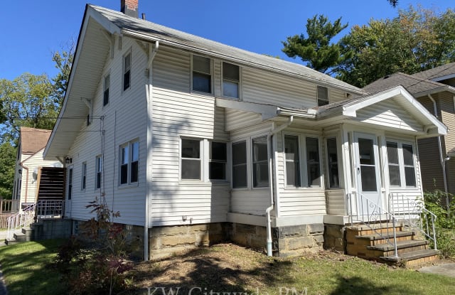 53 3rd Ave - 53 3rd Ave, Berea, OH 44017