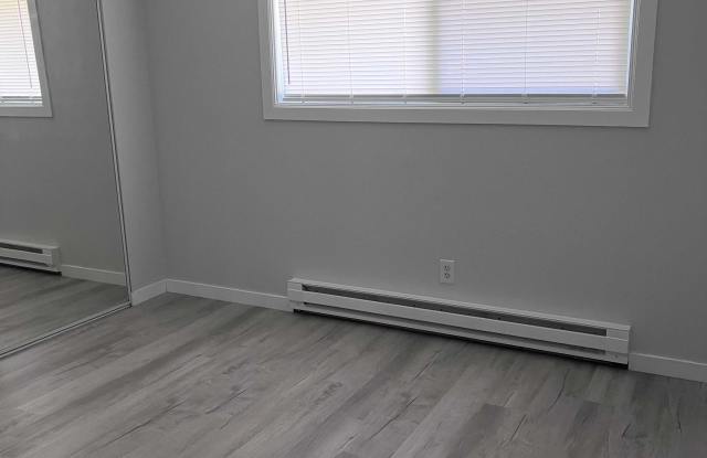 12815 Valley Avenue East Gallery 2