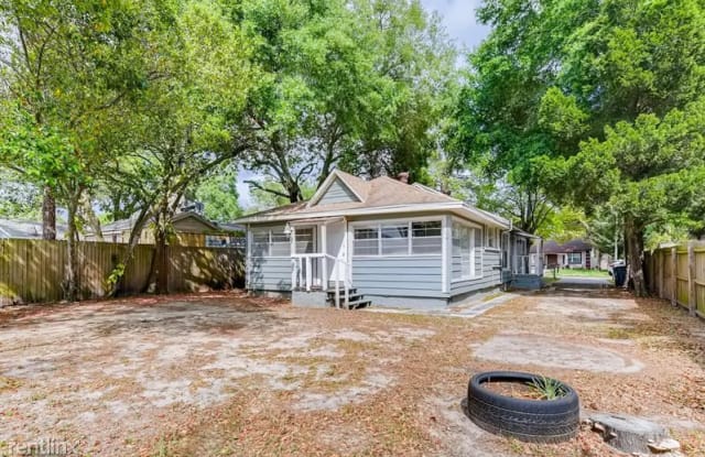 8614 North Orangeview Avenue UNIT - 8614 North Orangeview Avenue, Tampa, FL 33617