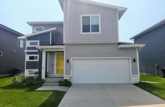1002 NE 16th St photos photos