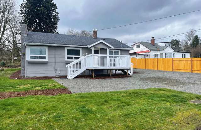 Charming Craftsman Home in Quiet Burien Neighborhood! - 1221 South 101st Street, Boulevard Park, WA 98168