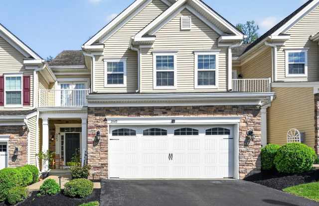 Spacious 4BR Townhome in Newtown Square photos photos