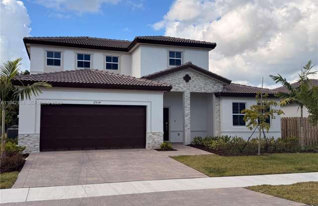 2954 SE 23rd Ave photos photos