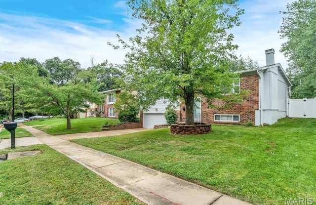 331 Sorrento Drive Gallery 4