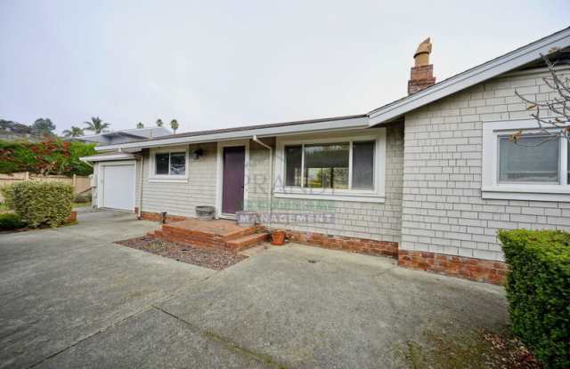 893 Tiburon Boulevard photos photos