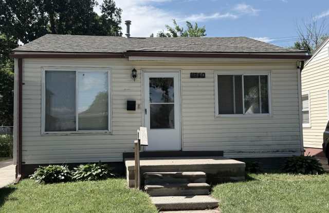 Cozy 2 bedroom Ranch in Warren photos photos