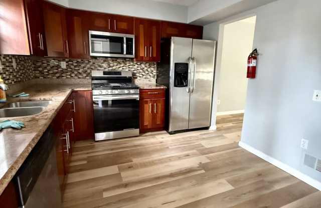 24 Redbud Rd Gallery 2