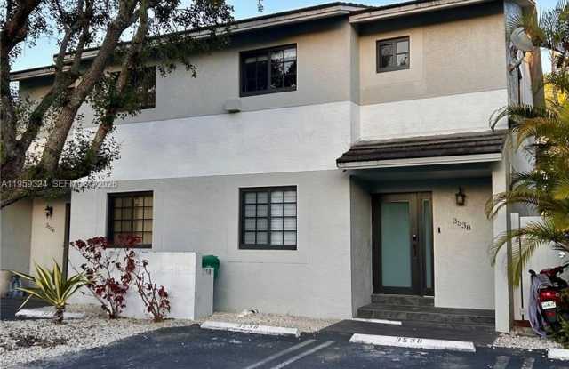 3538 SW 17th St photos photos