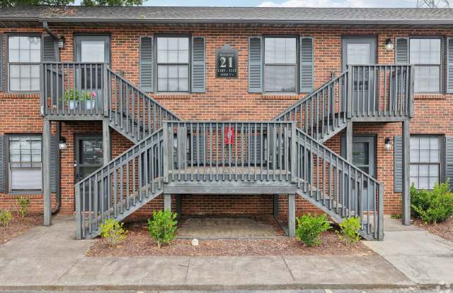 August Specials: $700 OFF select 1 Bedroom Apartments! **** Gallery 3