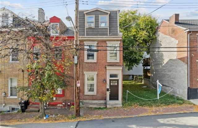 1317 Sandusky St - 1317 Sandusky Street, Pittsburgh, PA 15212