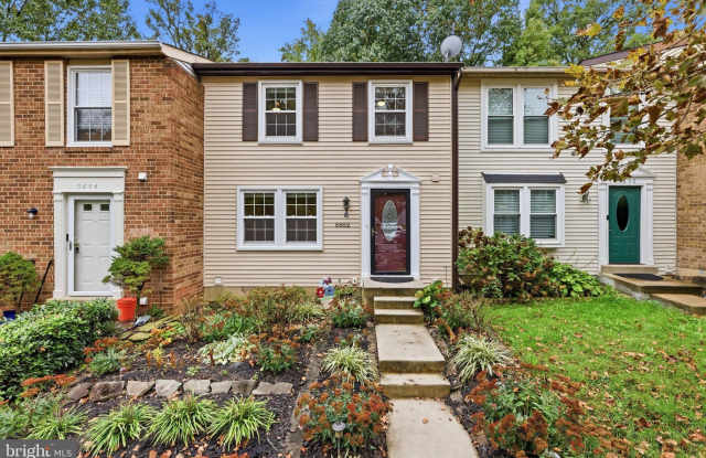5852 ROCK FOREST Court Gallery 1