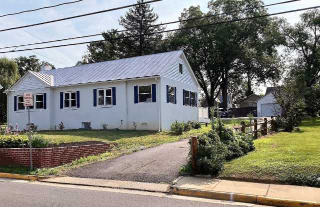 150 N HATCHER Avenue Gallery 4