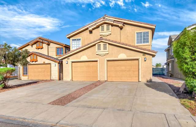 LOVELY MOVE-IN READY TWO-STORY TOWNHOME! photos photos