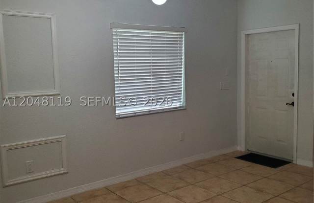 7834 Catalina Cir Gallery 3