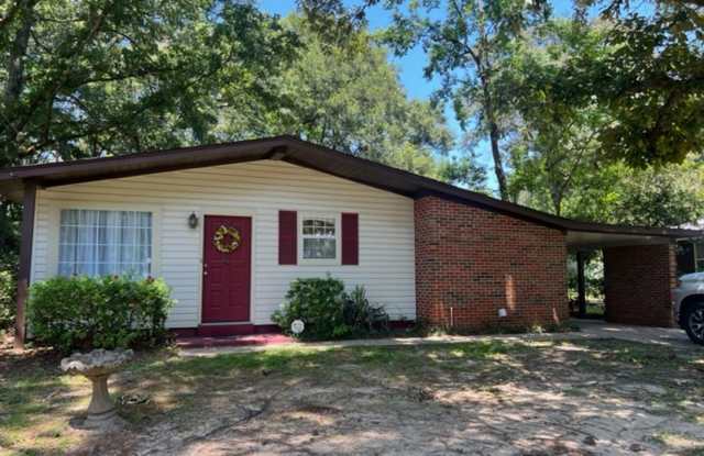3 Bedroom 2 Bath - With Carport - Close to USA - 911 Gaillard Drive, Mobile, AL 36608