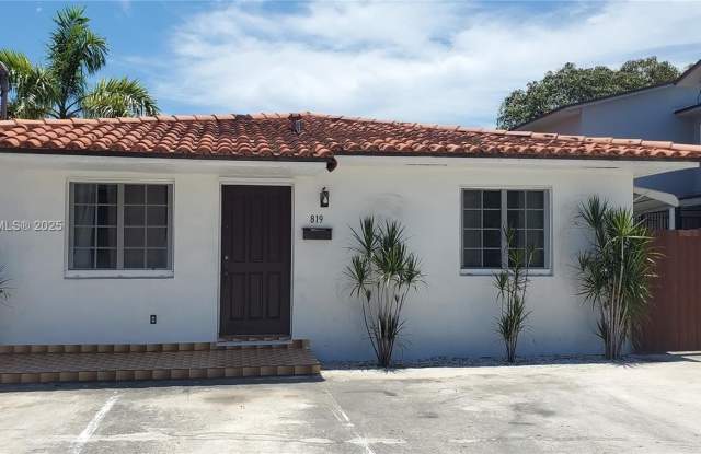 819 NW 22nd PL - 819 Northwest 22nd Place, Miami, FL 33125