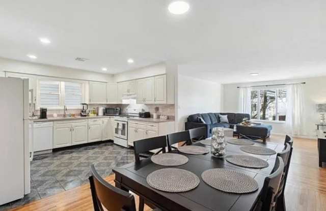 42 Van Buren St photos photos