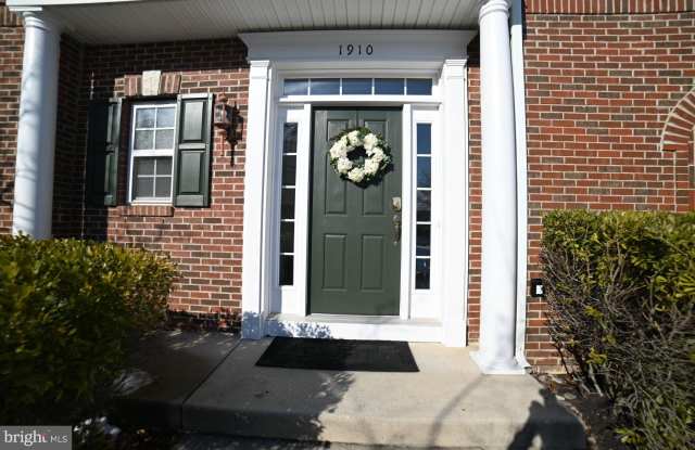 1910 CAVALIER Lane Gallery 2
