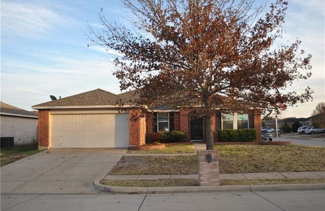 300 Daisy Lane - 300 Daisy Lane, Burleson, TX 76028