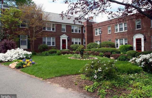 Large 2 bedroom, 1 bathroom condo, just minutes from Washington DC photos photos