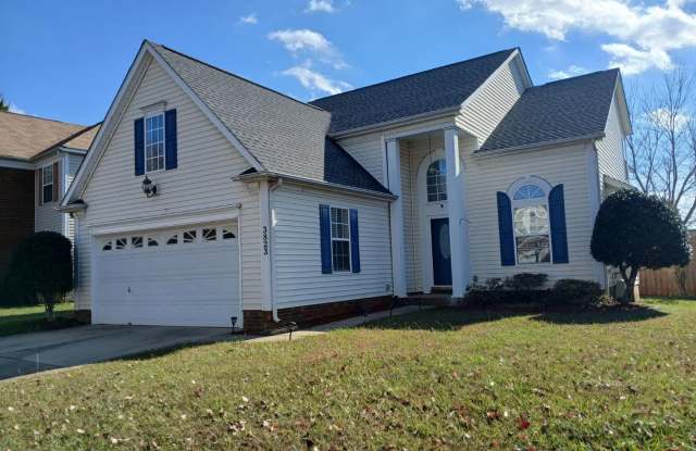 Charming 3 bedroomd/2 bathroom home loaded with upgrades! - 3823 Thomas Ridge Drive, Charlotte, NC 28269