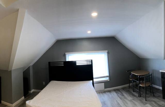 324-326 Mt Hope Ave photos photos