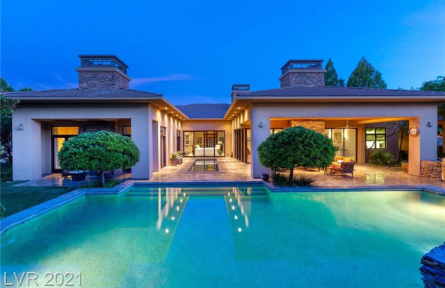 18 MISTY PEAKS Court Gallery 2
