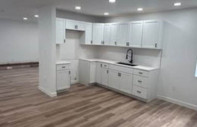 6211 Aspen Ct Gallery 3