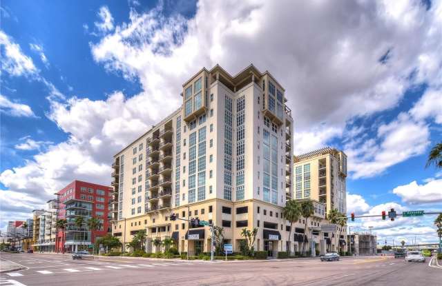 1238 EAST KENNEDY BOULEVARD - 1238 East Kennedy Boulevard, Tampa, FL 33602