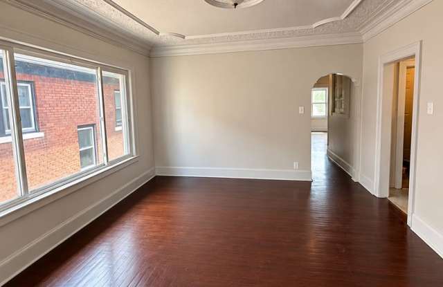 2719 Glendale Gallery 4