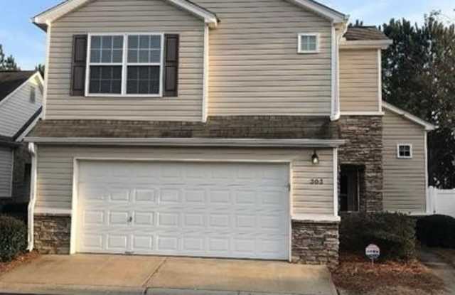 303 Hiawassee Drive Gallery 1
