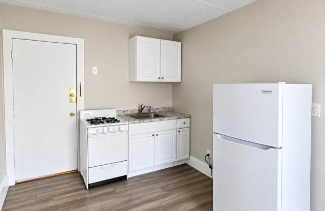 Studio Apartment for Rent – Utilities Included! Gallery 4